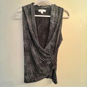 White House Black Market Medium Black and White Stretch Knit Sleeveless Top
